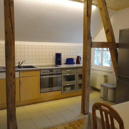 60 M Zum Apartment