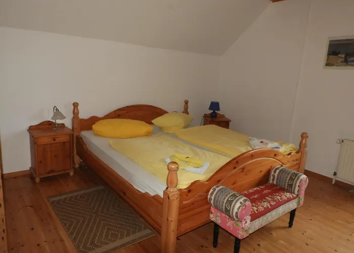 60 M Zum Apartment
